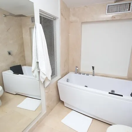 Apartamento In Old City Cartagena